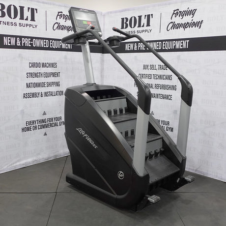 Lifefitness | 95P with Widescreen touchscreen | Stepmill • PMH104228